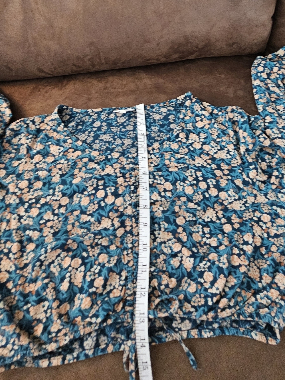 SO Teal Floral V-Neck Long Sleeve Drawstring Crop Top Blouse Size XL - Picture 10 of 13